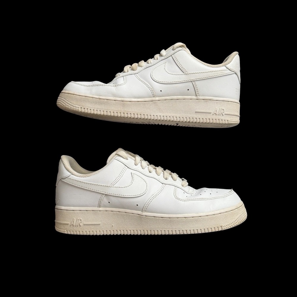 Nike Air Force 1 '07 Low White Leather Sneakers Mens Size 9 Athletic CW2288-111